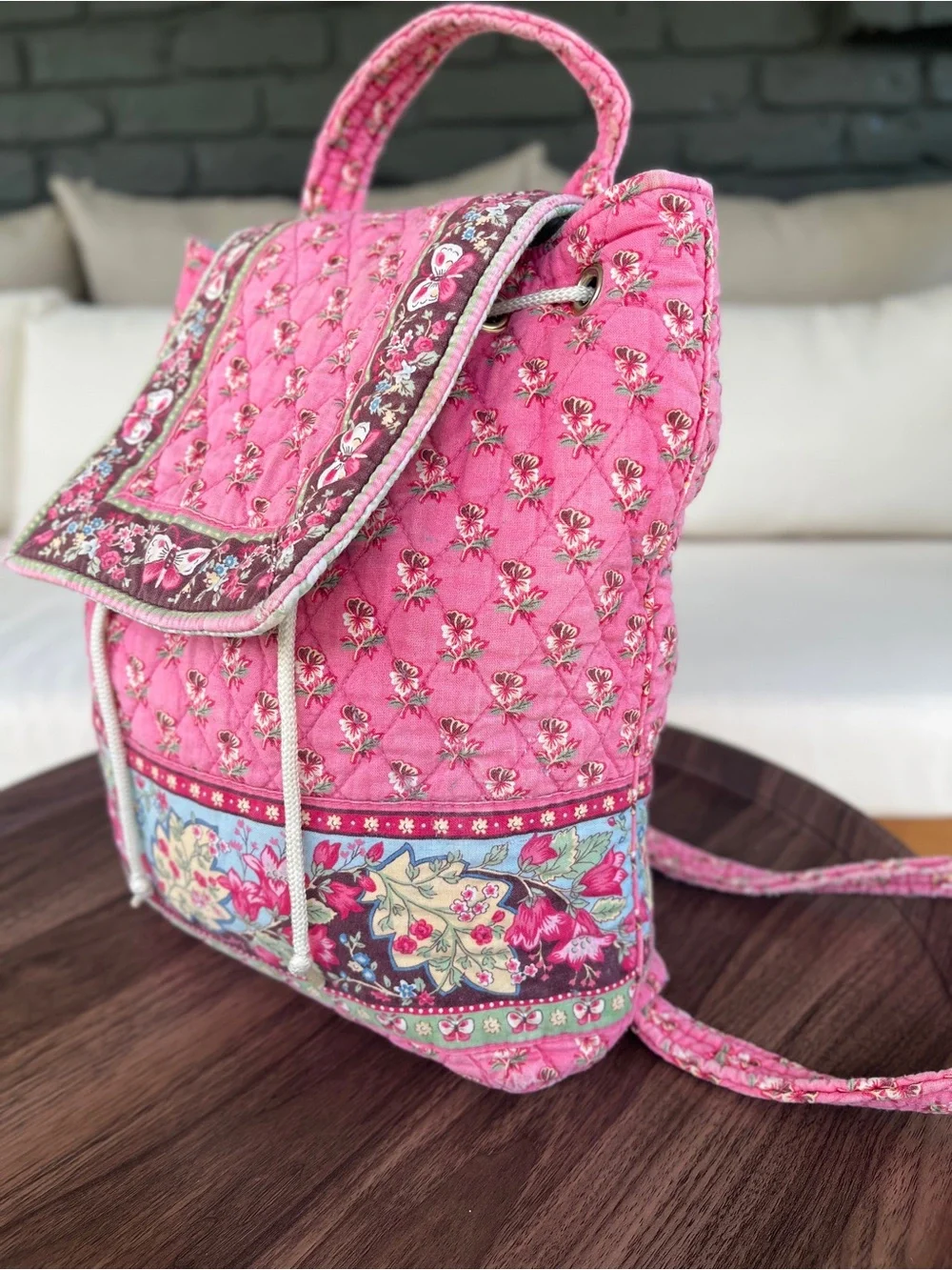 Vera Bradley bag shows